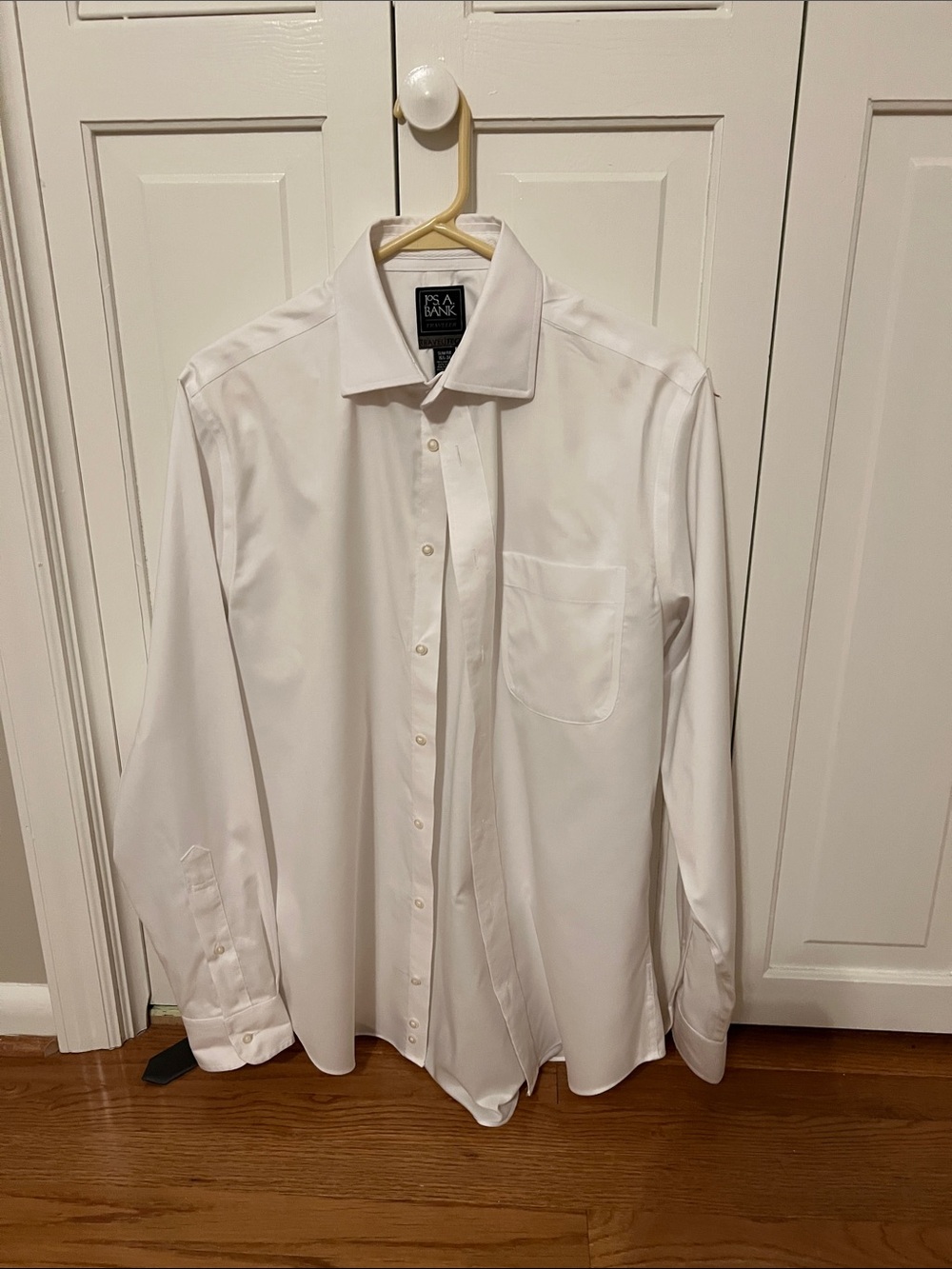 Jos. A. Bank White Men's Dress Shirt with Chest Pocket